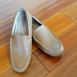 Sperry topsider moccasins
